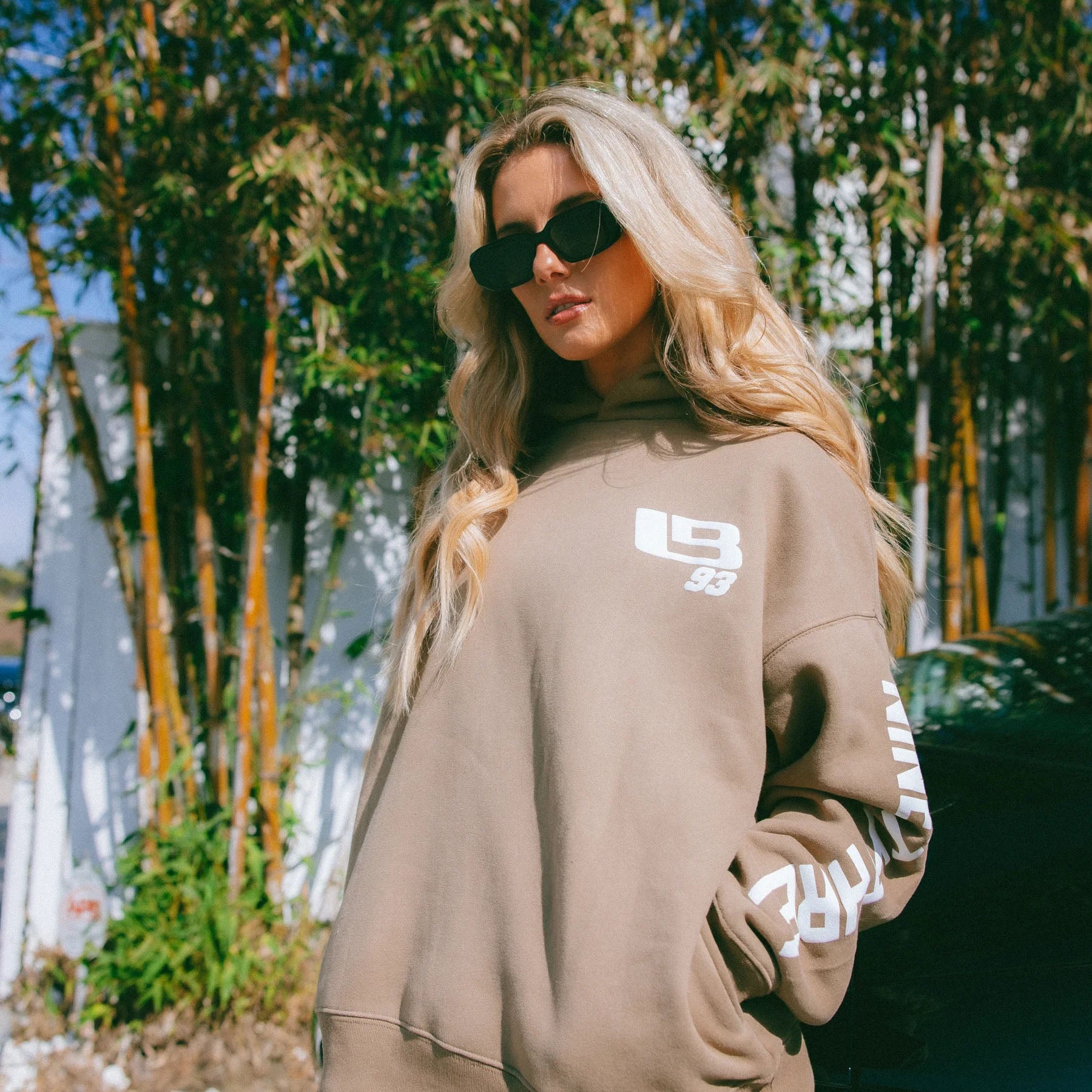 andmary Lindsay logo tops アイボリー andmary on X: 